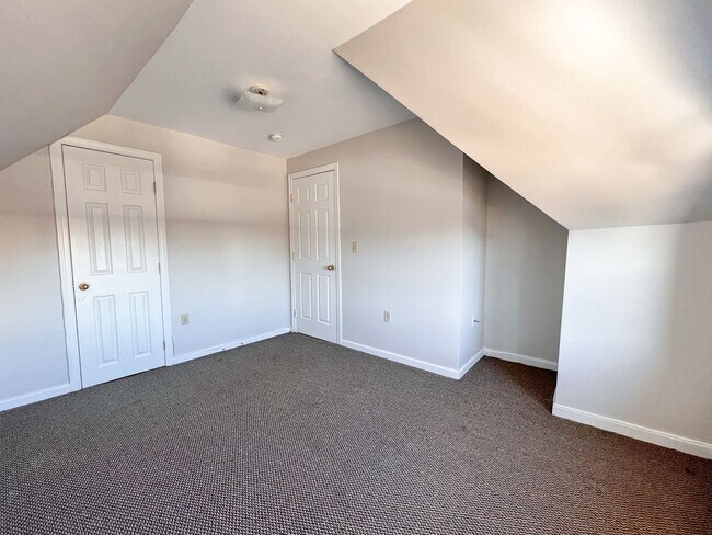 Foto del edificio - 207 Wethersfield Ave