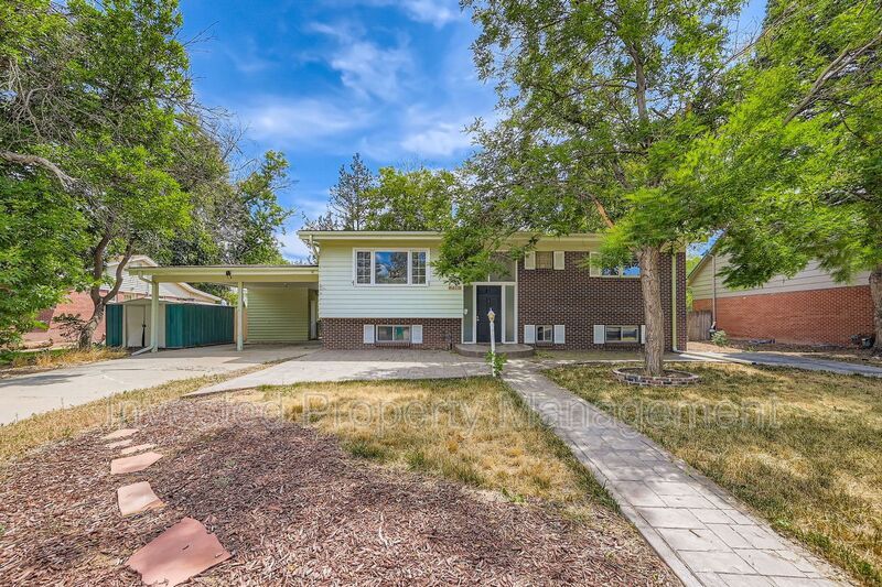 Photo - 536 Quentin Street