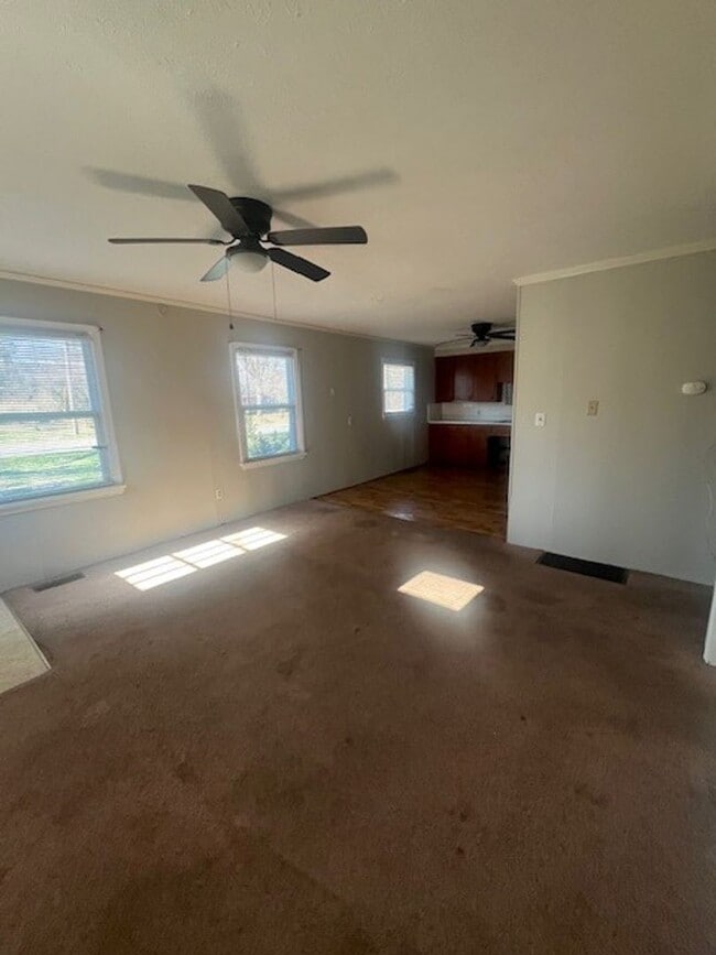 Building Photo - 1236 Crewdson Dr