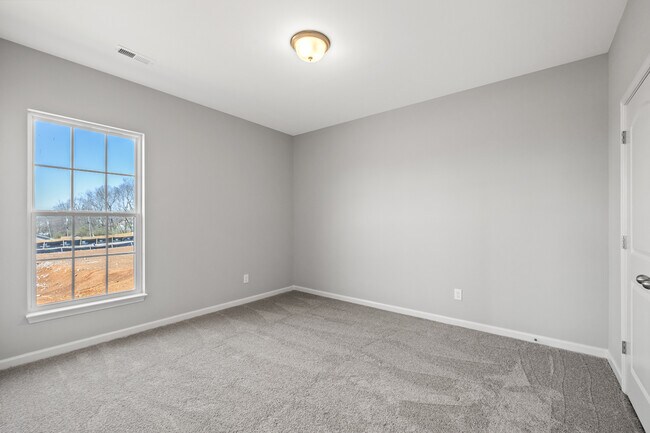 Building Photo - 500 Bellerive Blvd