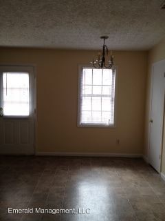 Building Photo - 120 Forest Pl
