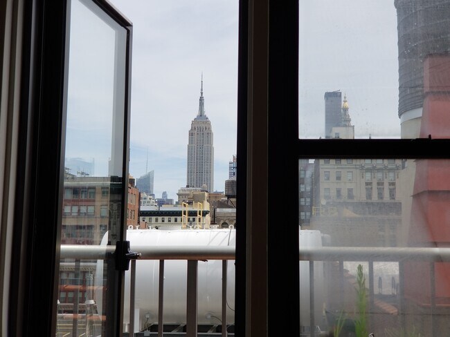 Foto del edificio - 7 east 14th Street Apt 1 Z