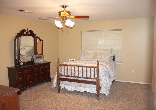 Building Photo - 5290 Cherrywood Drive