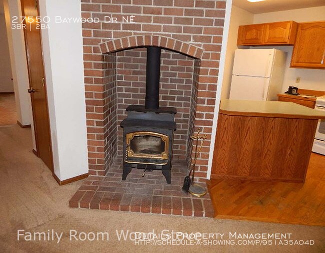 Building Photo - Charming 3 Bedroom 2 Bath Rambler