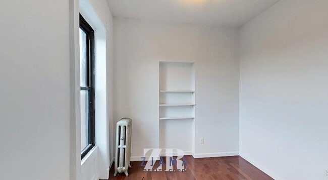Building Photo - 68 Putnam Ave