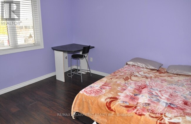 Building Photo - 52 Arlington Dr