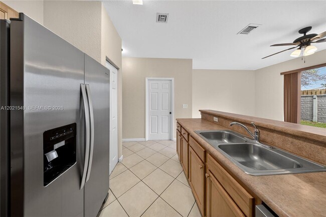 Foto del edificio - 12010 SW 268th St