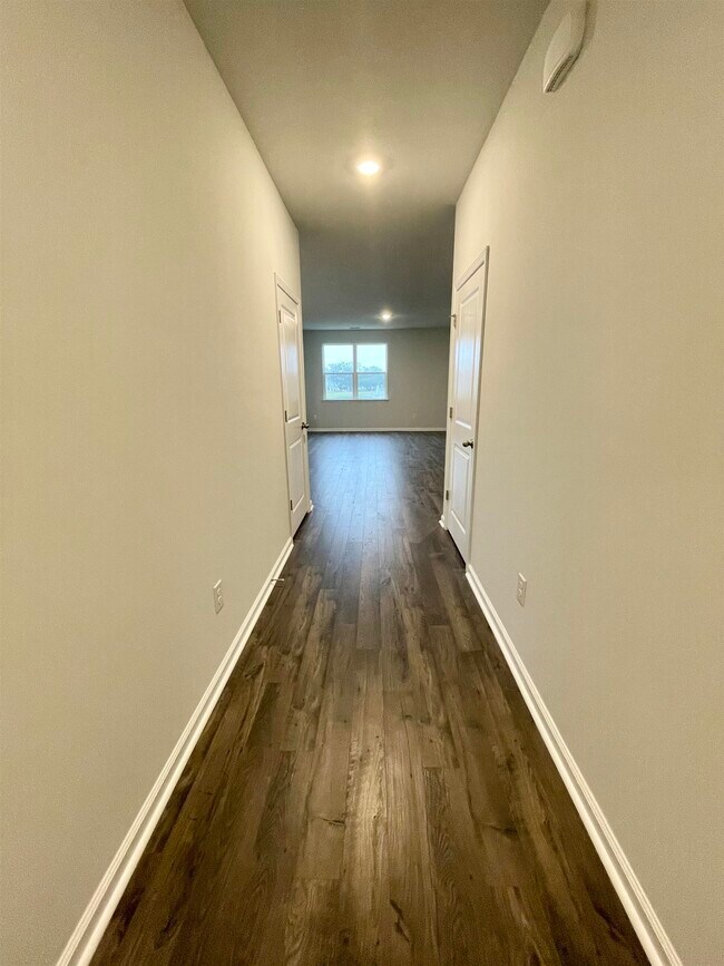 Foto del edificio - 2156 Ainsley Dr