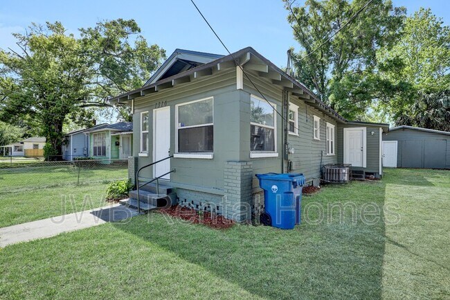 Building Photo - 1316 W 31st St