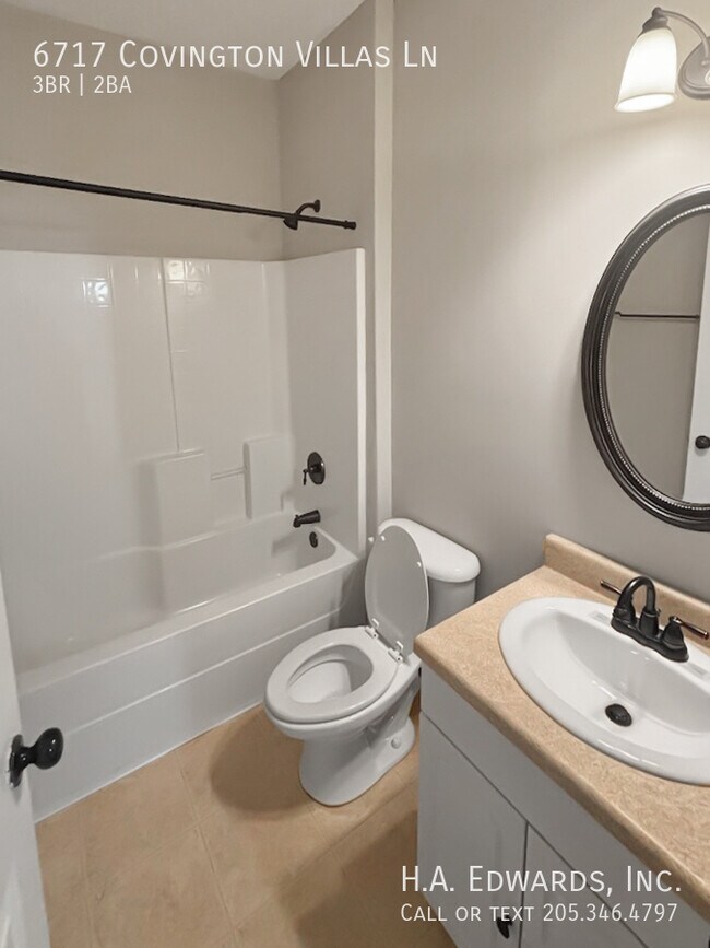 Foto del edificio - 6717 Covington Villas Ln