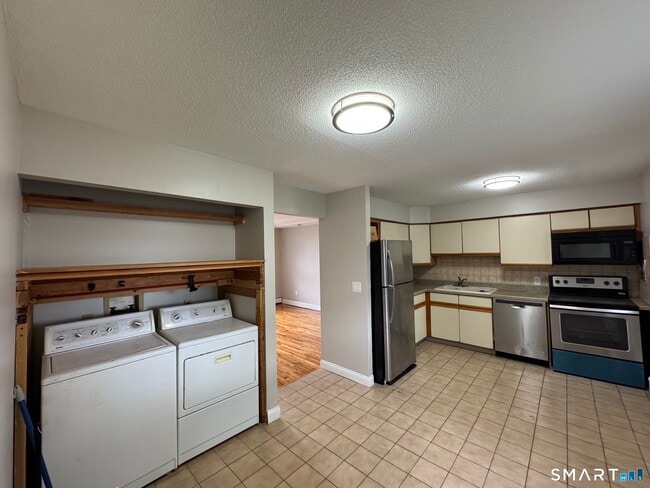 Foto del edificio - 69 Mountain Laurel Dr