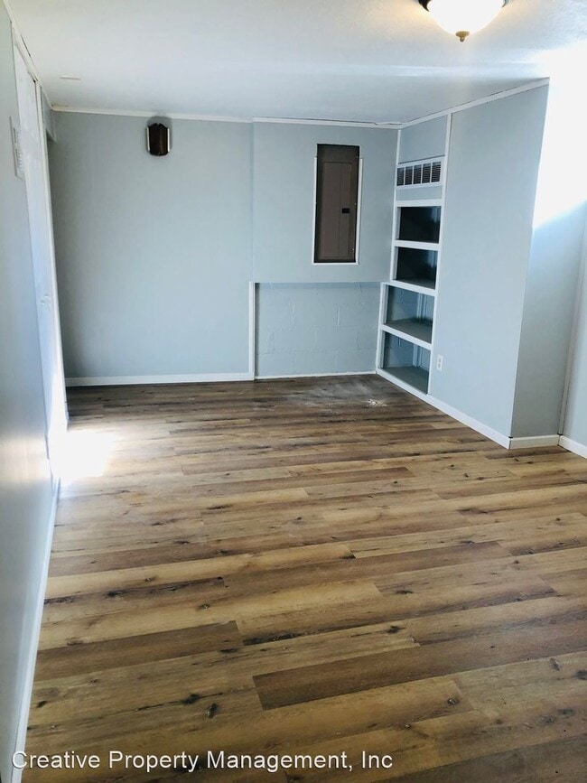 Building Photo - 3 br, 2 bath House - 1104 9th St NW