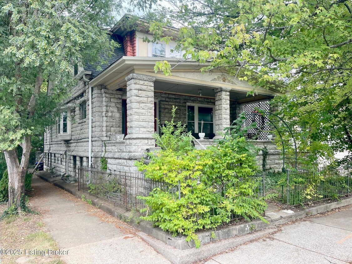 Foto principal - 1401 E Breckinridge St