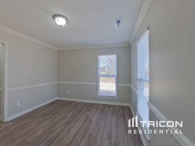 Building Photo - 5400 Southminster Ln