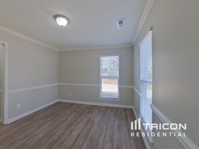 Foto del edificio - 5400 Southminster Ln