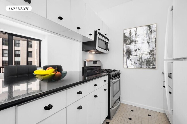 Foto del edificio - 45 E 25th St