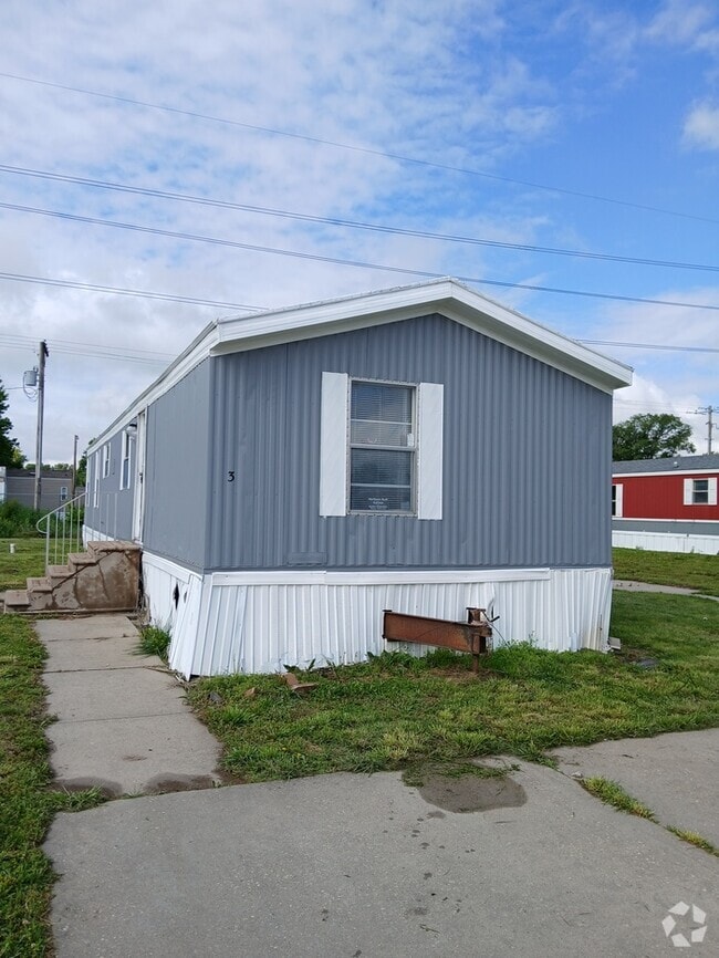 Building Photo - 2524 Commonwealth Dr