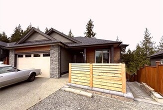 Building Photo - 144 Kian Pl