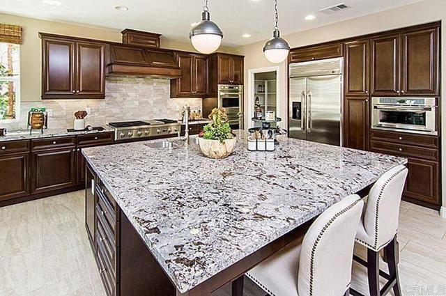 Building Photo - 743 Blossom Rd