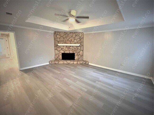 Foto del edificio - 104 Boxwood Pl S