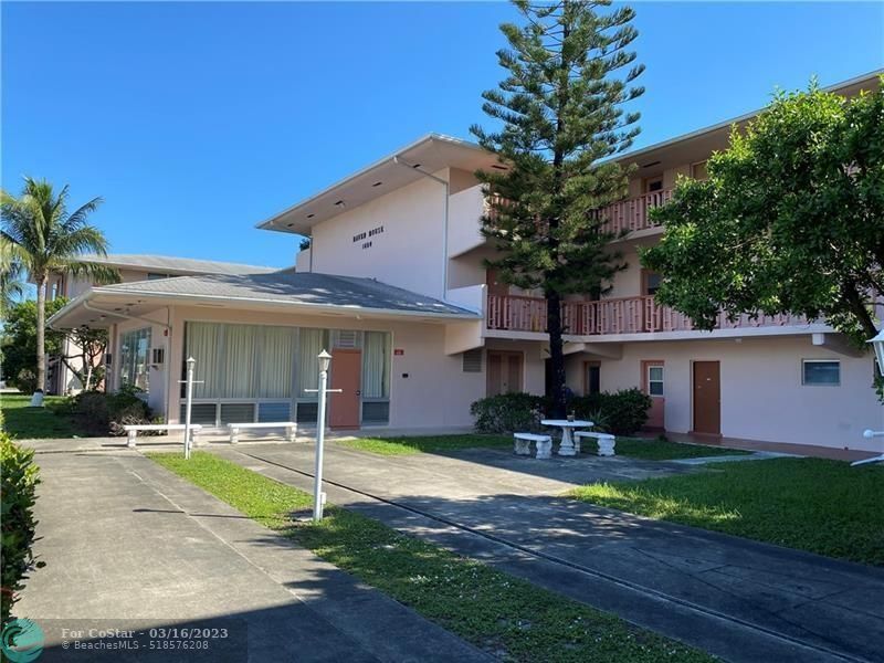 1480 E Sample Rd Unit 208, Pompano Beach, FL 33064 Room for Rent in