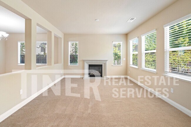 Building Photo - 949 Station House Ln