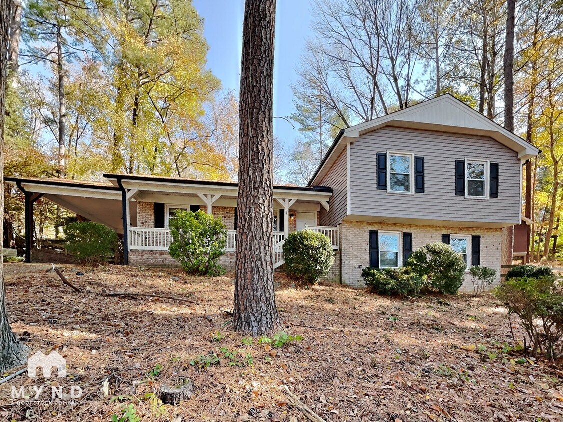 Primary Photo - 108 Wellington Dr