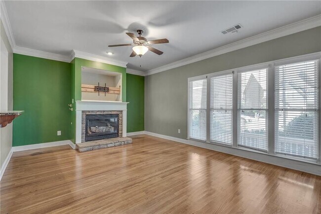 Foto del edificio - 1387 Village Creek Cir