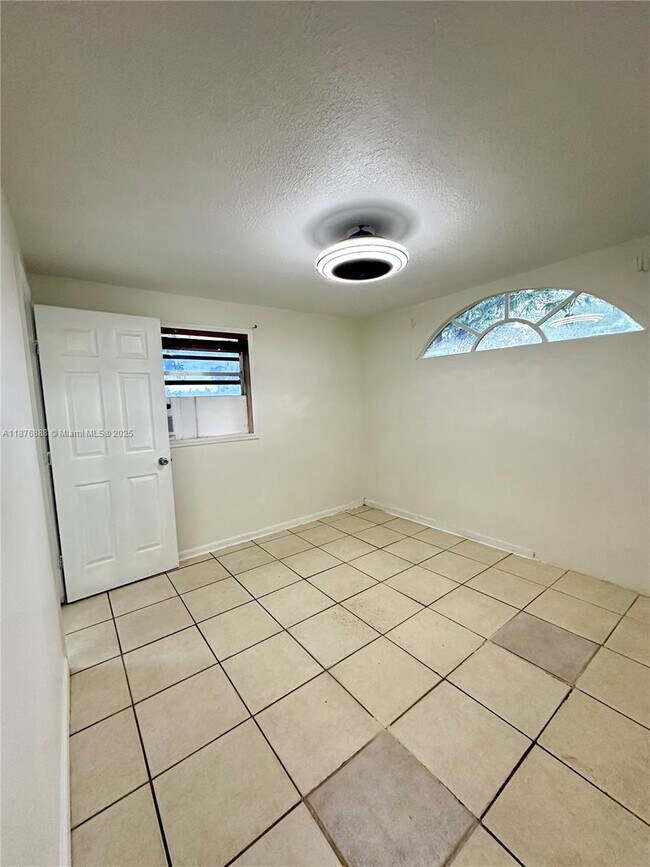 Foto del edificio - 4161 SW 56th Terrace