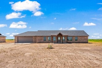 Building Photo - 11015 N County Rd 2800