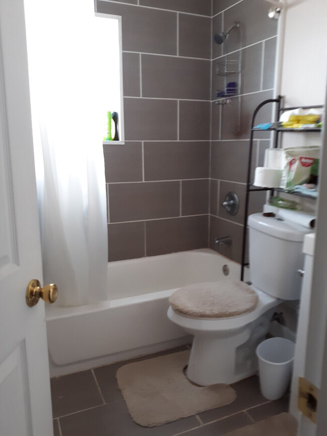 Foto del edificio - 3818 W Cold Spring Ln
