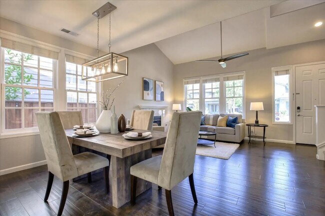Foto del edificio - 202 Beethoven Ln
