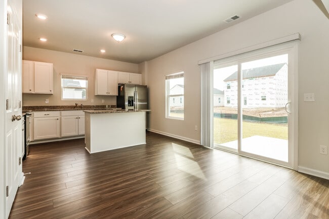 Building Photo - 363 Augustine Dr