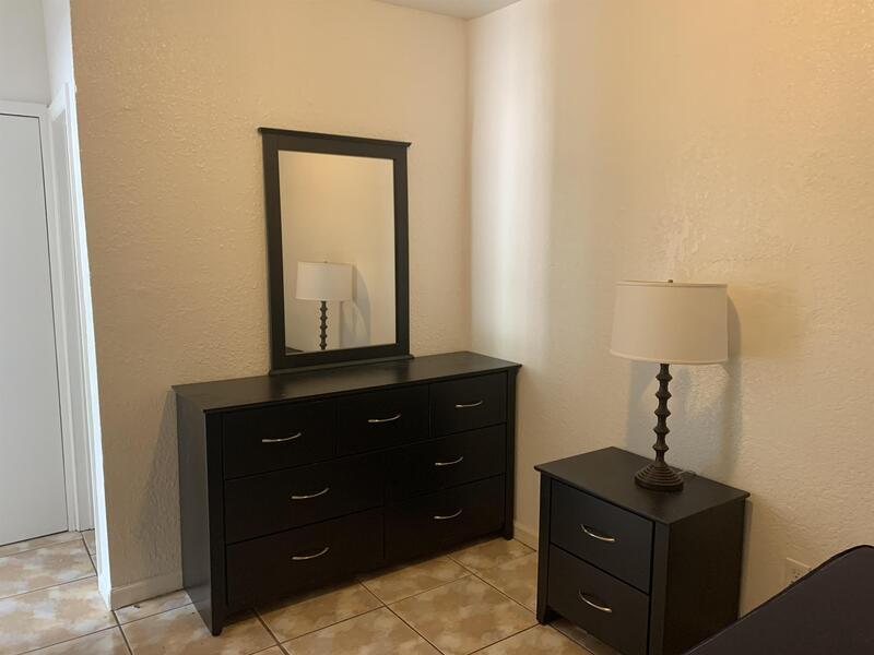 Foto del edificio - 17325 Homestead Ave