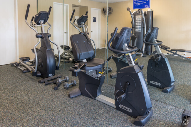 Fitness Center - Huntington Parkside