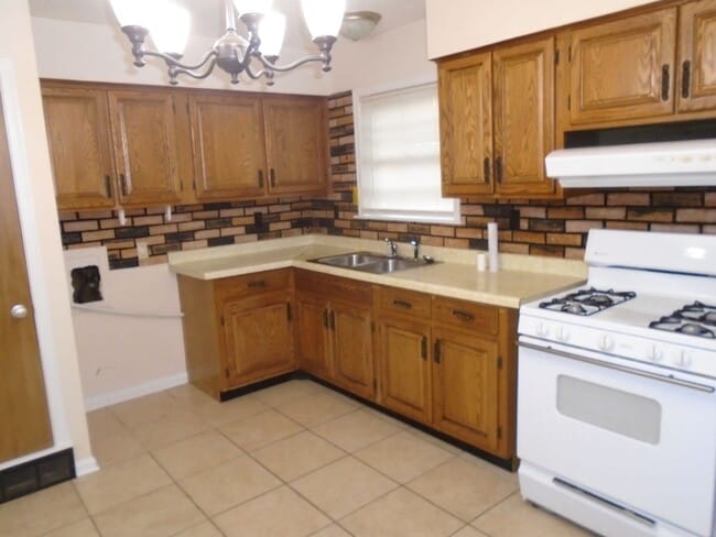 Building Photo - 1399 Ranger Dr