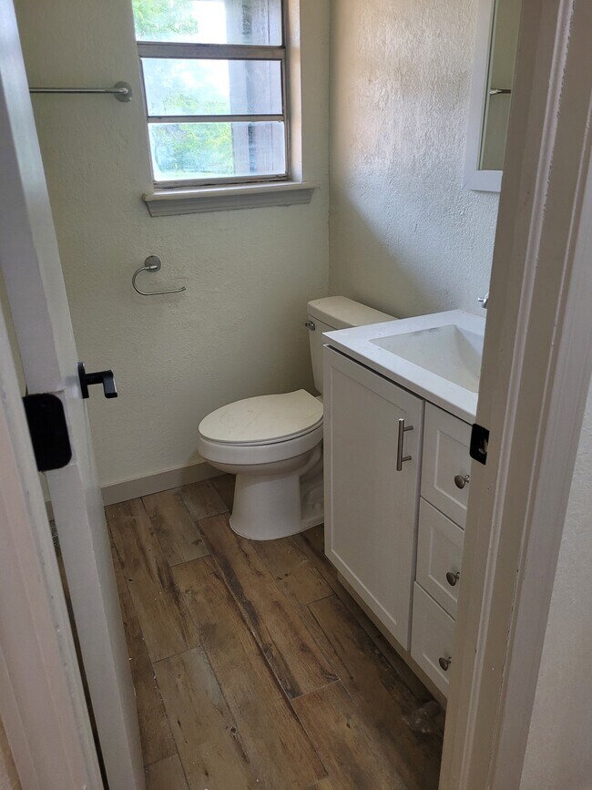 Foto del edificio - 3013 SE 57th St