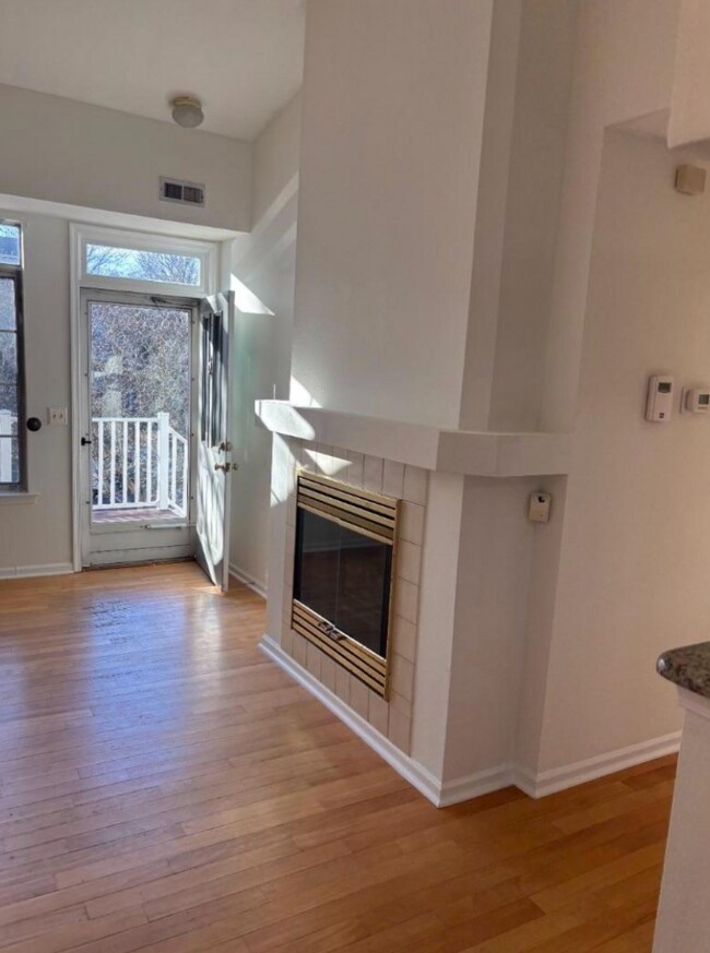 Foto del edificio - 46 Wescott Rd