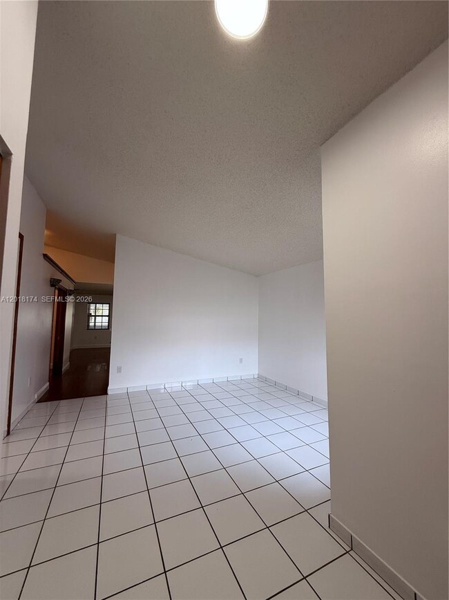 Foto del edificio - 14220 SW 53rd St