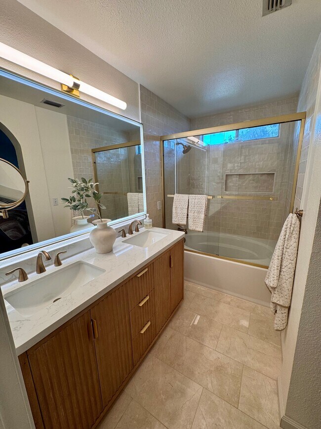 Foto del edificio - 5020 Accrington Way