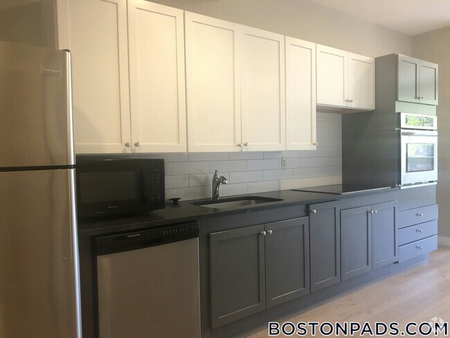 Building Photo - 35 S Huntington Ave
