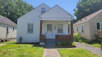 Building Photo - 1554 Clara Ave