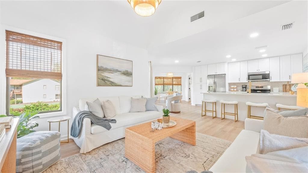 Foto principal - 512 S Harbour Oaks Dr