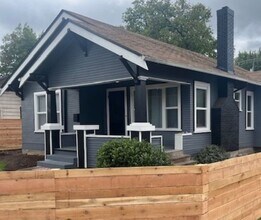 Building Photo - 1510 Chambers St