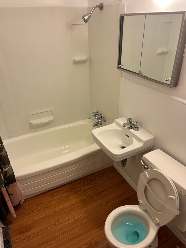 Building Photo - 27890 Center Ridge Rd