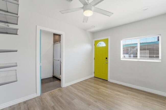 Foto del edificio - 1031 E Roosevelt St