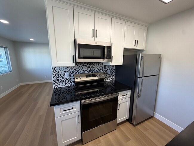 Foto del edificio - 14433 Bancroft Ave