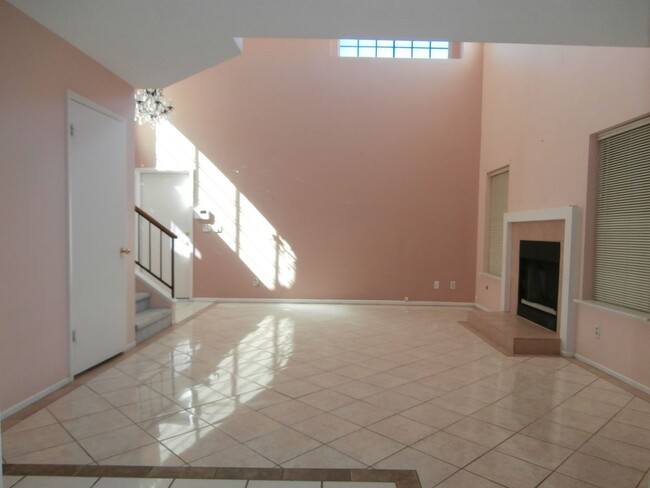 Foto del edificio - Charming 3-Bedroom Home for Rent!