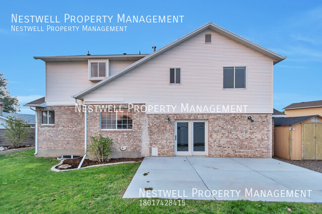 Building Photo - Beautiful 5-bed Home in Riverton