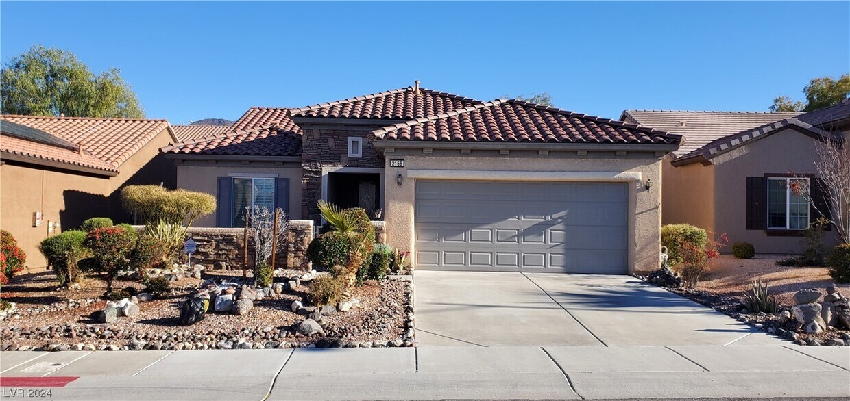 Primary Photo - 2158 Sawtooth Mountain Dr